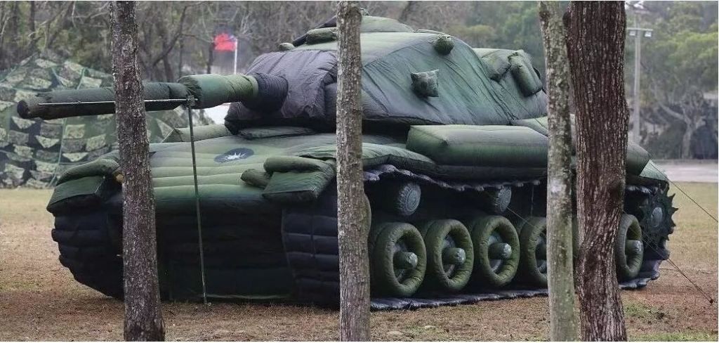 乐业军用充气坦克